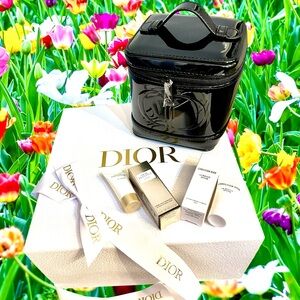 4Pc Dior Beauty NIB Cosmetic Case with Skincare Essentials & Lg Gift/Storage Box